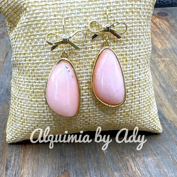 Fuzzy Peach Moonstone bow gold maxi oversized earrings/dangle/drops/lolita - Picture 1 of 8